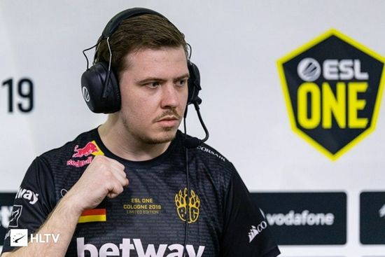 司空震出装与铭文选择指南 法装与物装的最佳搭配